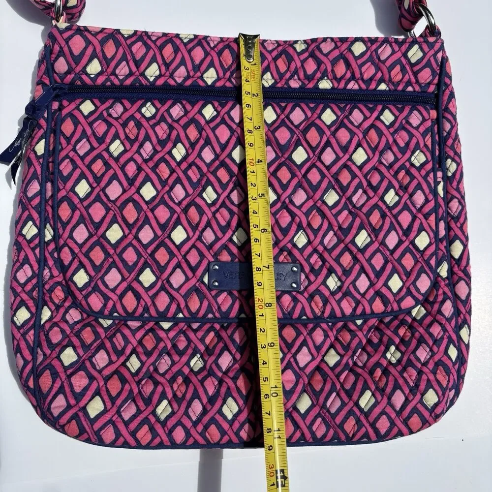 Vera Bradley Katalina Pink Diamonds Messenger Laptop Bag Preowned but Unused
